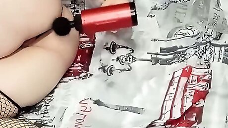 I put on beautiful underwear and tried a body massager for the first time) I use intimate places.