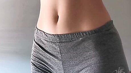 Petite teen making herself orgasm - Maiski