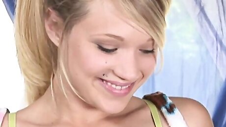 Sweet Teen Teagan Summers Dildo Fucks While Covered In Cake!