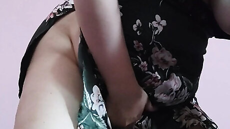 Arab Muslim woman whore masturbating part3