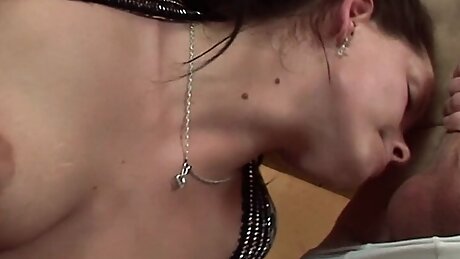 I was waiting for my boyfriend and I couldn't take it I had to masturbate