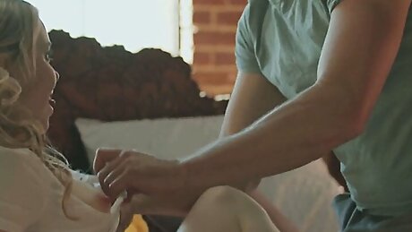 Delphine - Haley Spades Fuck she Stranger She Meets On Her Flight Home - LAA0027 - EP2