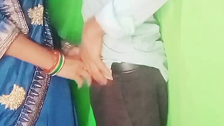 Indian Desi devar and bhabhi ghori stalege me chudai ROBOPL