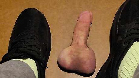 With The Worm: Made him cum with my green socks