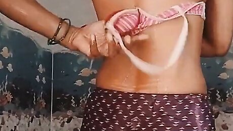 Desi Mamta bhabhi bathing then showing panty and bra