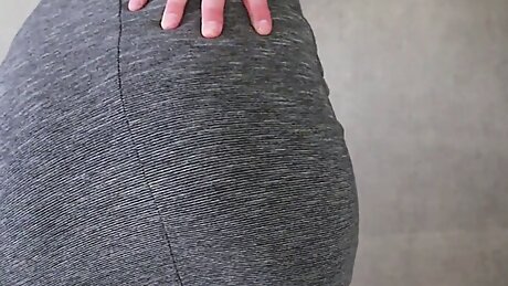 MINISKIRT ASS WORSHIP PANTY FETISH