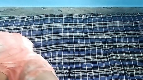 Kiss krne se phle hi disturb kar diya cmpny se aaye phone ne hindi audio.