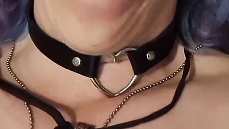 KittieNoOne tried to film fucking herself and squirt