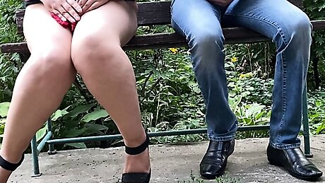 Big ass milf pee next to me in the park on a bench