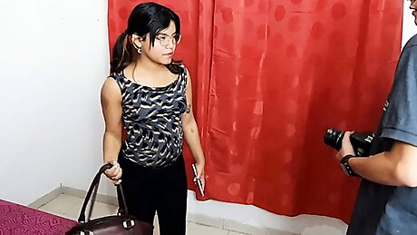 Get horny to see my client with little clothes in her photo session - Cum