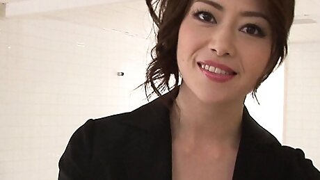 Sex in the Bath and some Happy end after