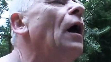 Teen fucked by oldie in the woods