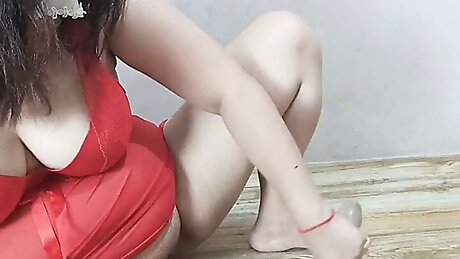 Horny milf fuck with 10inch dildo