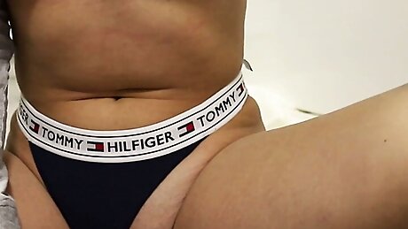 HOME ALONE MASTURBATING girl