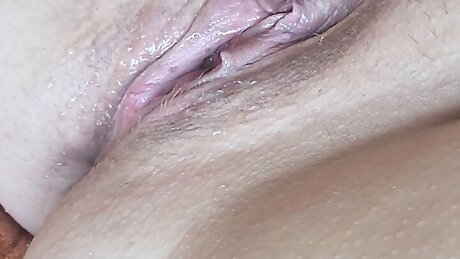 Squirting hot milf with her big toy for all men