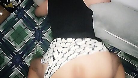 she can click her hips on her own, that's cool