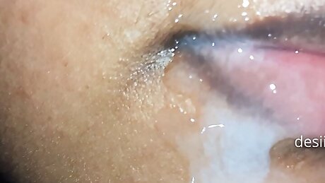 Desi Cute Indian Bhabhi gets Massive Cumshot in Beautiful Mouth & Lip from her Devar's Cock !!