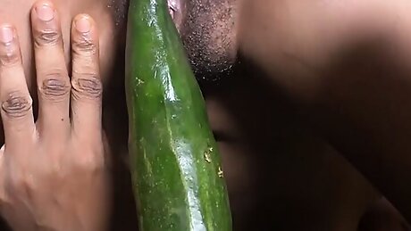 fuck wet pussy of mimi