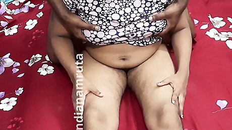 Amruta Indian Desi Hot Boob Bhabhi gets Tight Wet Pussy Finger, Boob Press by her Boyfriend and does Hand job