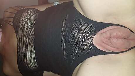 Hot new girlfriend Tina gets her ass and pussy pumped before i finger, deepthroated and make her squirt - Shaking Orgasm