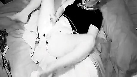 Anal play and masterbating for KittyNoOne