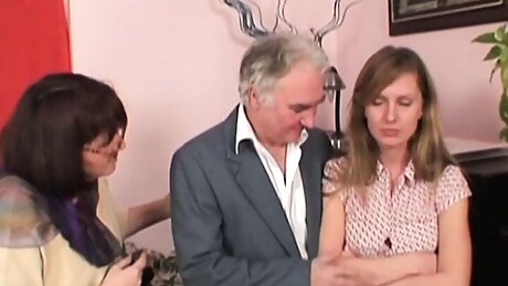 A family devoted to sex!