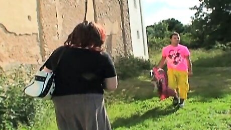 Damaged bitch does not stop!