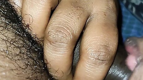 Mallu College ameture Girl Giving Close-up Blowjob In indian Style -malluhotbird