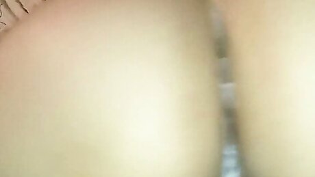 LATINA WITH A GOOD ASS