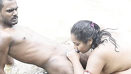 ROMANCE IN NATURE, BEAUTY OF SEX IN RIVER