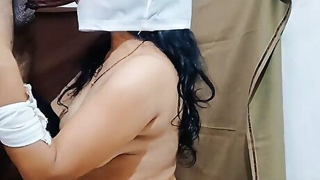 Lahore Wali Mast Anty Ki Dard Bhari Chudai