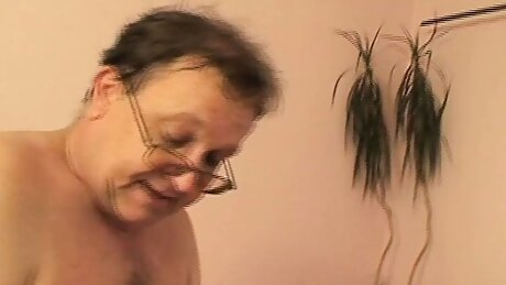 I like the most to fuck with old men!