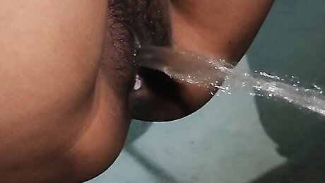 Indian Aunty Piss In Morning Record By her boy