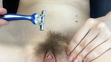 I haven't shaved my cunt for half a year. Shaving pussy close up