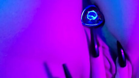 Zoe The Witch Buttplug fun with big ass