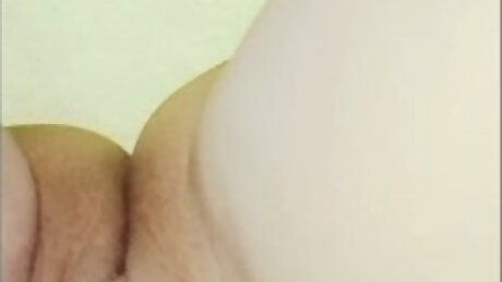 Fuck Me, Teen Girl Showing Her Pussy. Sri Lankan Girl.