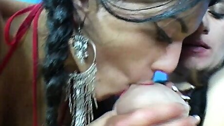 Lesbian Housewives in Heat!