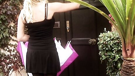 Lusty Chick In Her Sexy Underwear Has Never Been So Willing To Please You