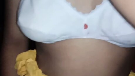 Indian Naked Girl&rsquo;s Body Washing Video