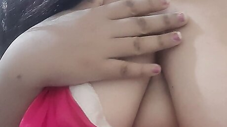 HOT DESI BHABHI IN RED TRNASPARENT SAREE