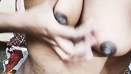 Ek Desi aurat chudwane ke liye tadap rahi hai viral videos