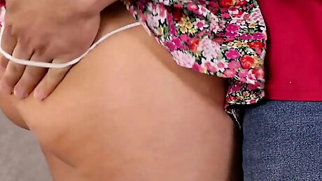 Glorious MILF takes a big dick and makes it even bigger