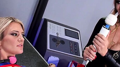 Tanya Tate and Amanda Tate are big tits lesbians