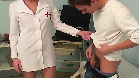 Stunning woman takes a big dick like it's nothing