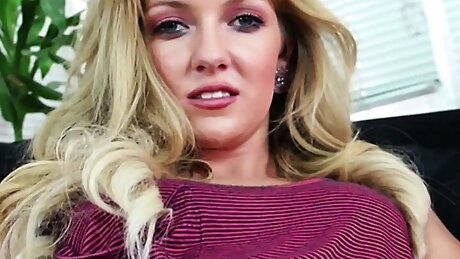 Glorious blonde adores getting a big dick in her muff