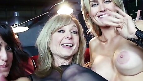Sexy lesbians Nina Hartley and Penelope Stone and Gigi