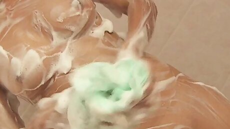 Som bbw with perfect body wants cum in her face