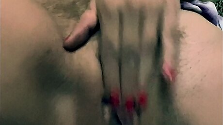 Gypsymama Makes Herself Super Excited And Can&rsquo;t Help But Soak Her Sheets