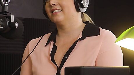 Chubby lesbians lick cunts and asses in the studio