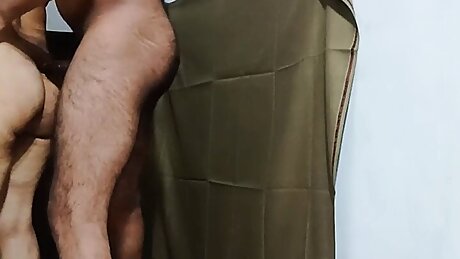 Bhaijaan Gye Office To Bhabhi Ne Karwa Li Devar Par Chudai